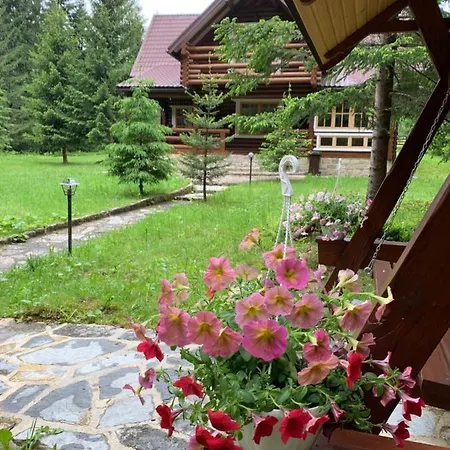 Котедж Гута Exterior photo